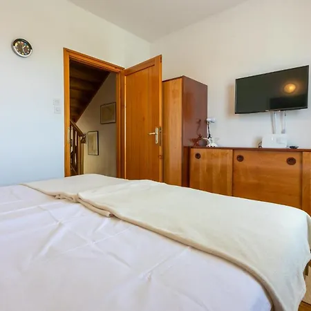 Dobrincic Apartment Selce